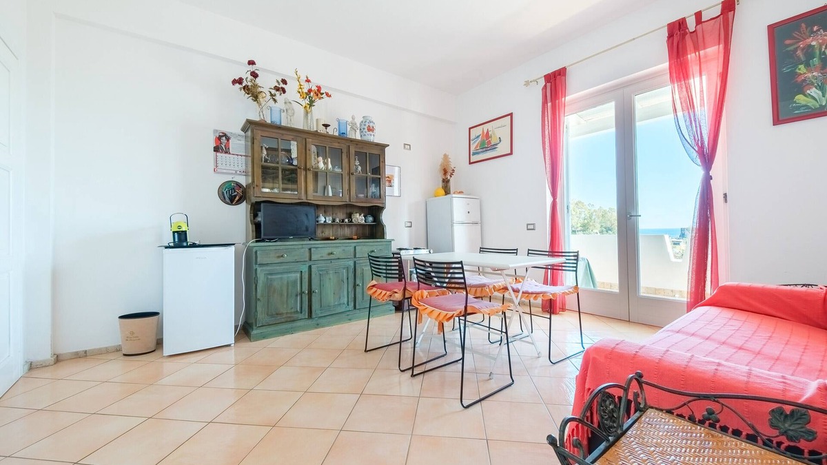 Lipari Historic Centre Apartment | Apartment 'Suite De Pasquale 3 Camere' with Sea View, Wi-Fi and Air Conditioning