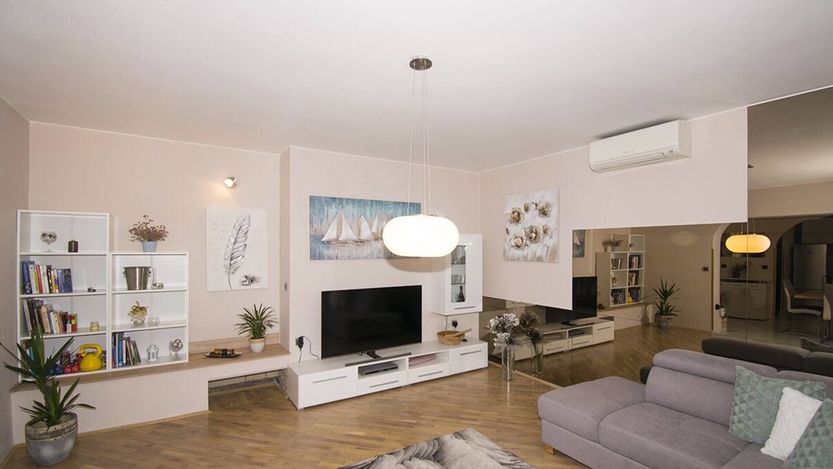 Gregovica Apartment | Apartment surrounded by greenery in a quiet location
