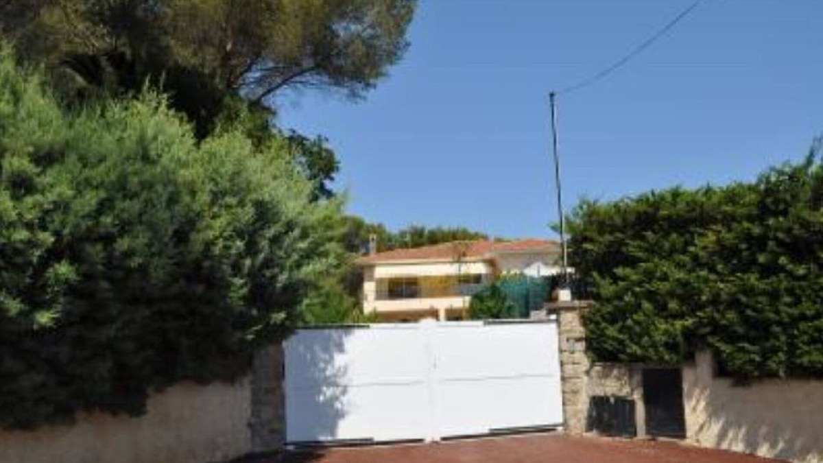 Boulouris-sur-Mer Apartment | Apartment T3 ANIS 55m2, swimming pool frontage, with terrace 25m2, swimming pool, beach nearby