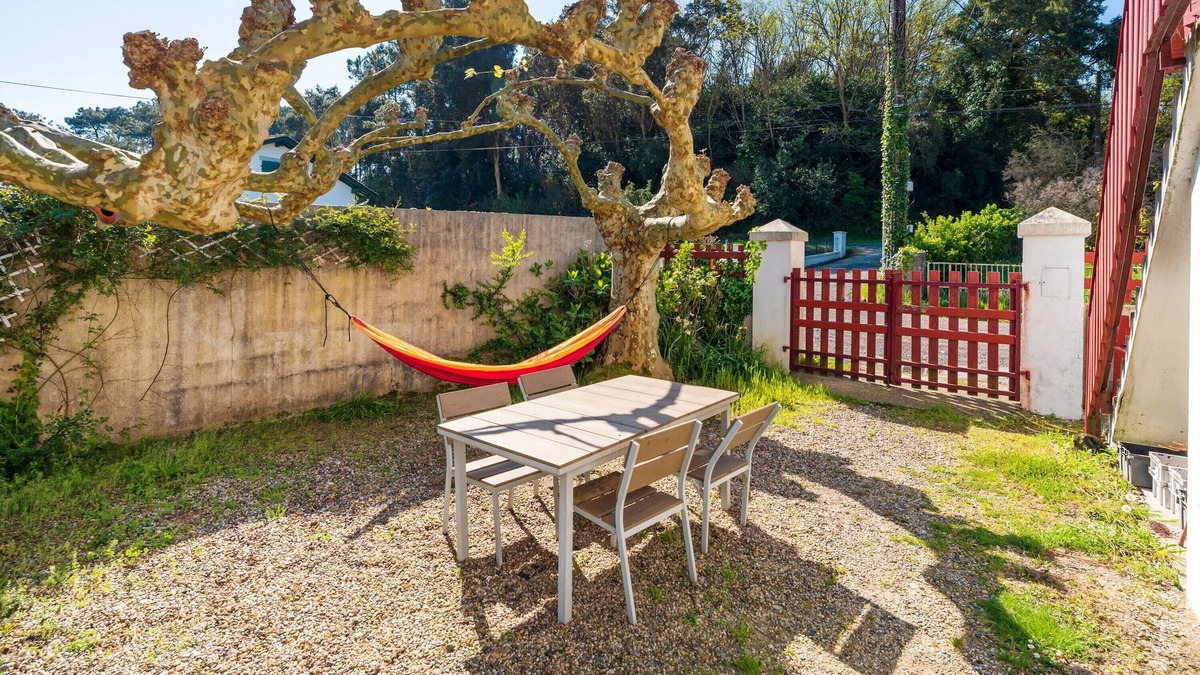 Tarnos Apartment | Apartment 'T3 Pays Basque Sud Landes' with Private Garden, Balcony and Wi-Fi