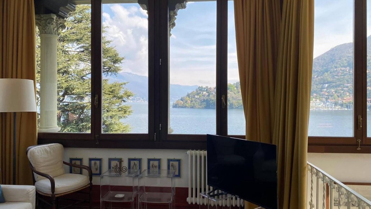 Laveno Mombello House | Apartment 'Tarlarini' with Private Terrace, Private Garden and Wi-Fi