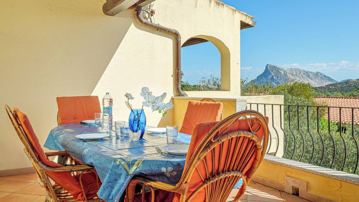 Tiriddo Apartment | Apartment 'Tavolara Monte Petrosu' with Mountain View, Private Terrace and Air Conditioning