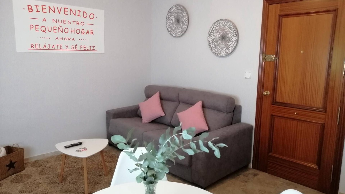 Ciudad Jardin Apartment | Apartment the corner of the half-moon