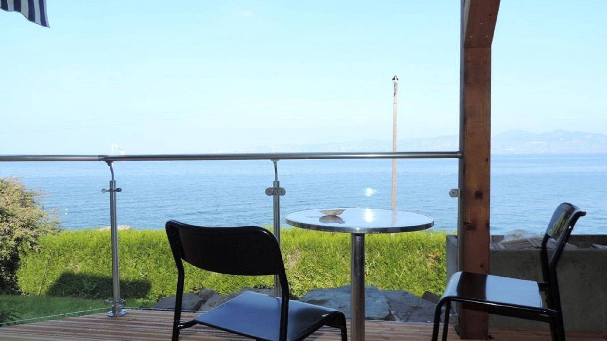 Meillerie House | Apartment (the owner is musician) with a piano, sauna, 10 m away from the lake