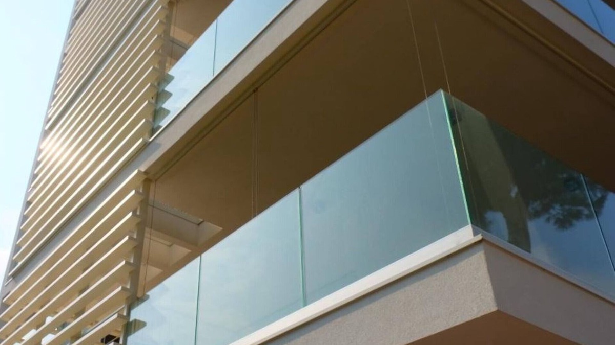 Lido di Jesolo Apartment | Apartment 'Torre Gidone 2' with Sea View, Private Terrace and Air Conditioning