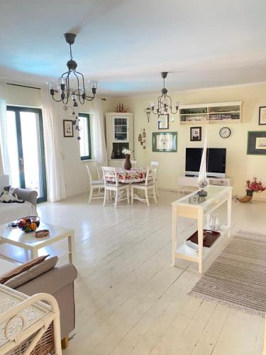 Krasici Apartment | Apartment Tri Kiparisa