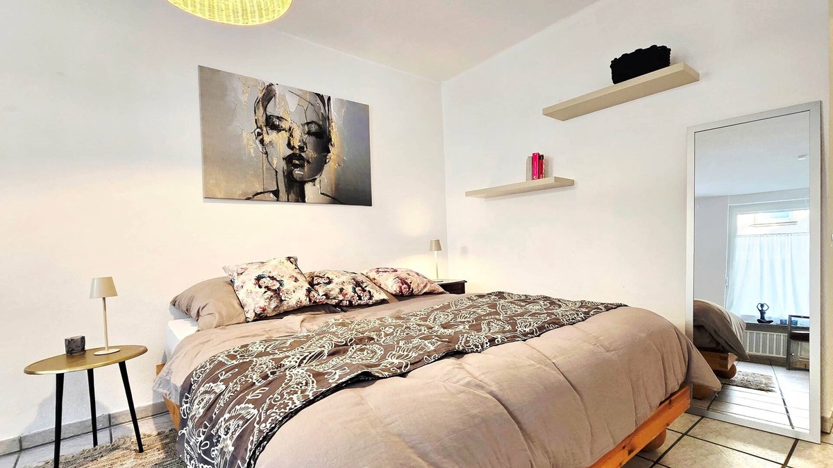 Alt-Heiligkreuz Apartment | Apartment Trier-Heiligkreuz | close to the center | home cinema