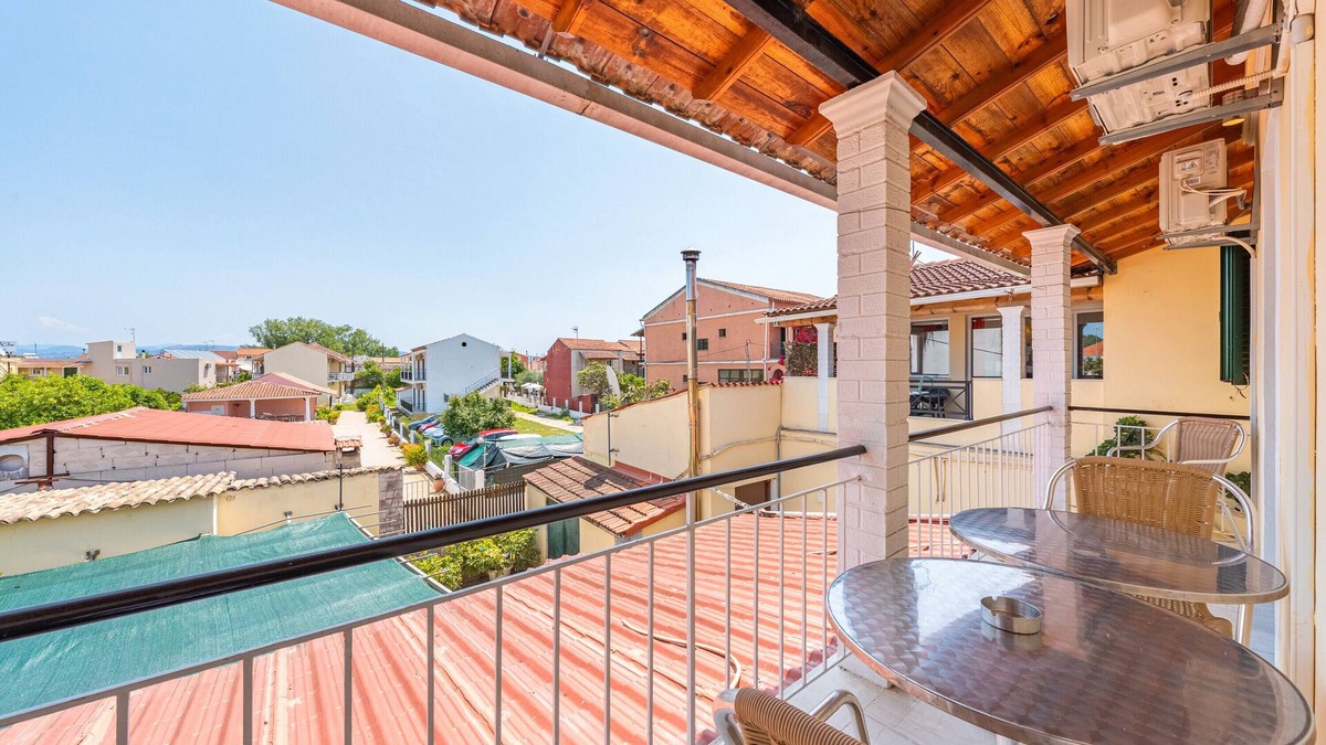 Kavos Apartment | Apartment 'Two Bedroom 3' with Wi-Fi and Air Conditioning