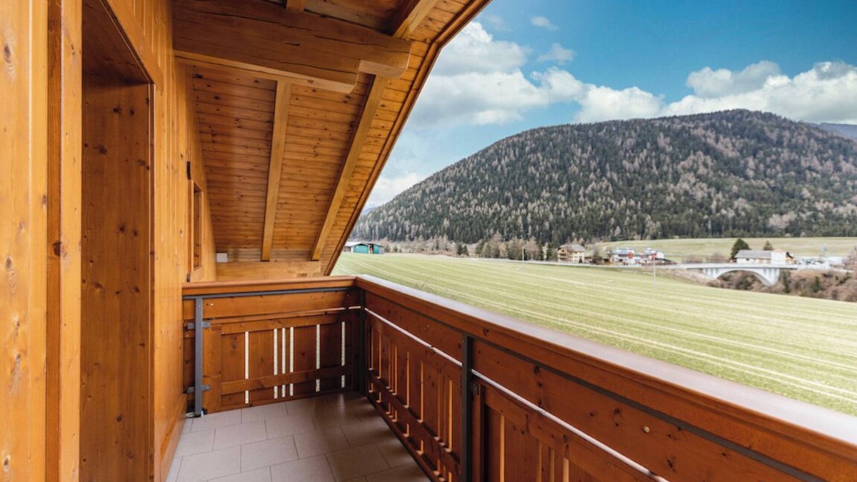Casola Apartment | Apartment 'Unterhauserhof C' with Mountain View, Wi-Fi, Balcony & Garden