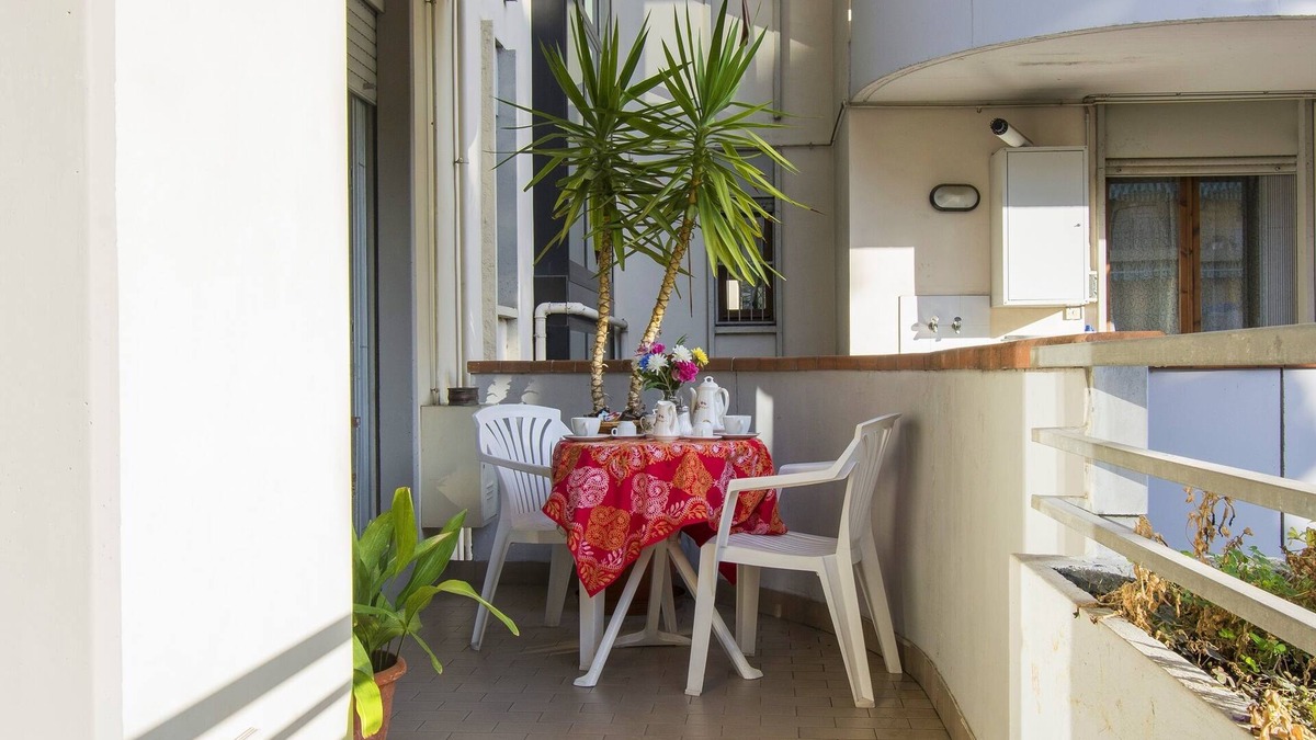 Isolotto Apartment | Apartment up to 4 people with terrace and private parking