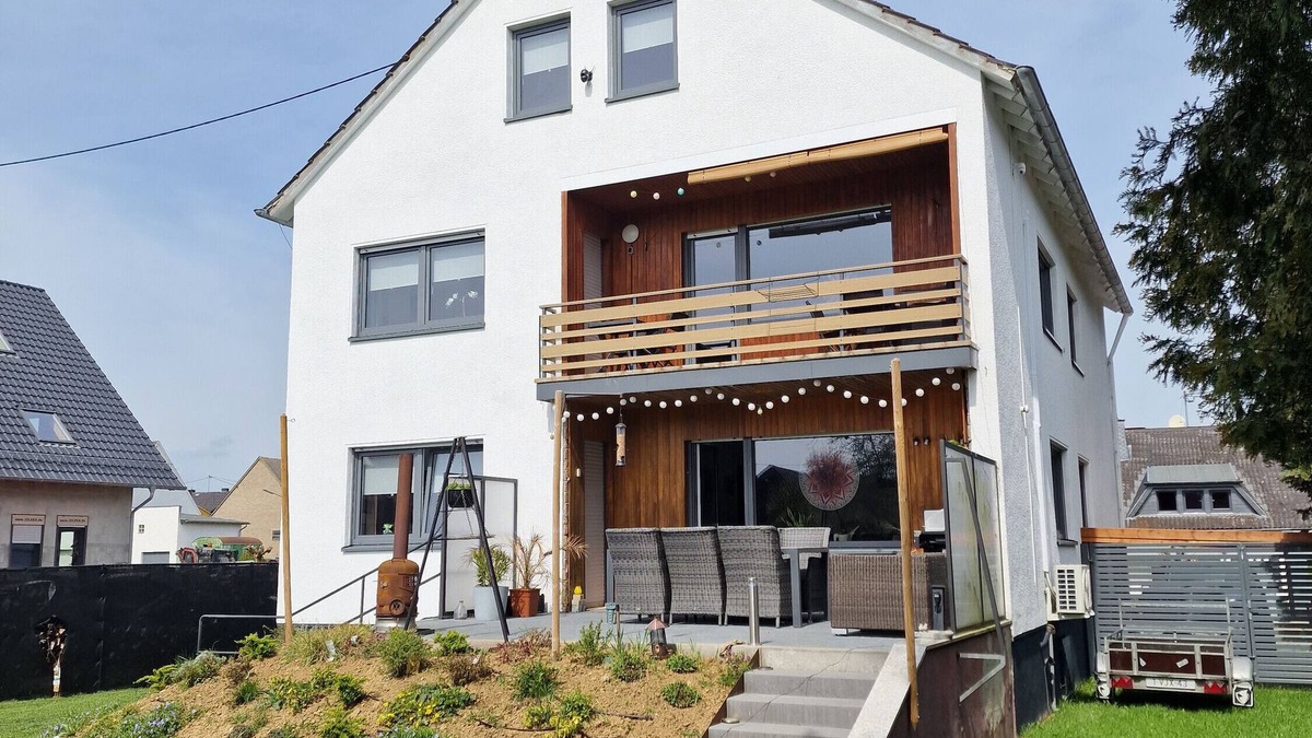 Dorsel Apartment | Apartment 'Ut Huuske' with Mountain View, Wi-Fi and Air Conditioning