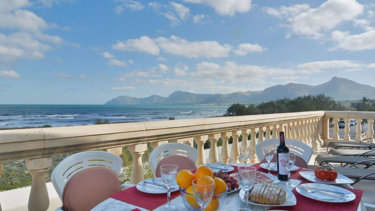 Son Serra de Marina Apartment | Apartment 'Verge De Lluc 3' with Sea View, Wi-Fi and Air Conditioning