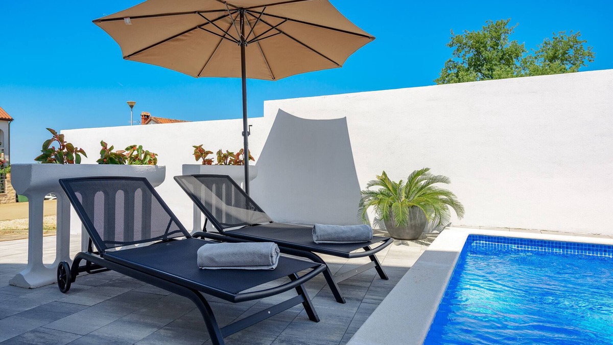 Kukci Apartment | Apartment Vedran with heated pool in Poreč, Istria