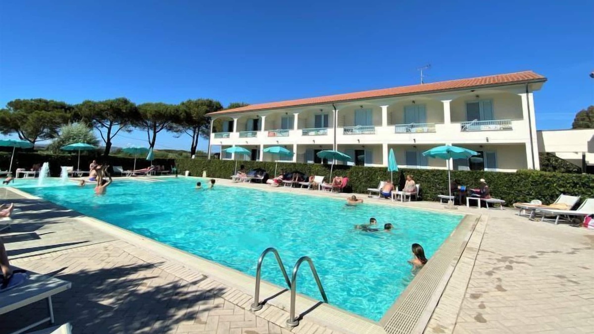Vada Apartment | Apartment Ventola in Vada - 4 persons, 1 bedrooms
