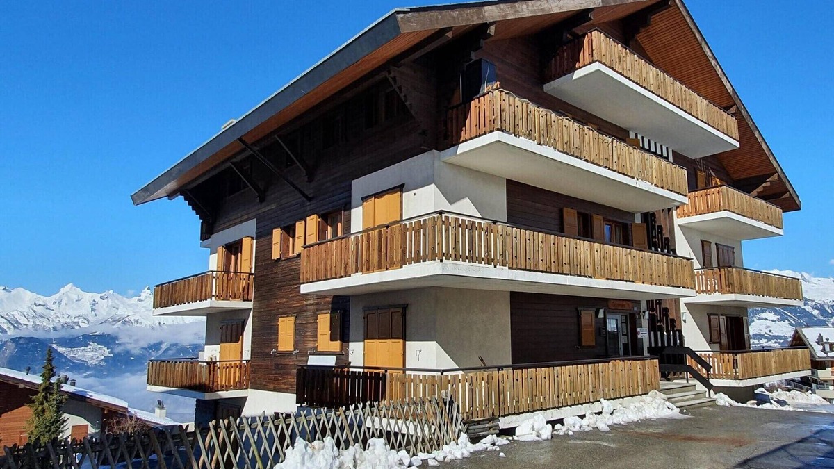 Nendaz Apartment | Apartment Veysonnaz near Ski Lift & Shuttle