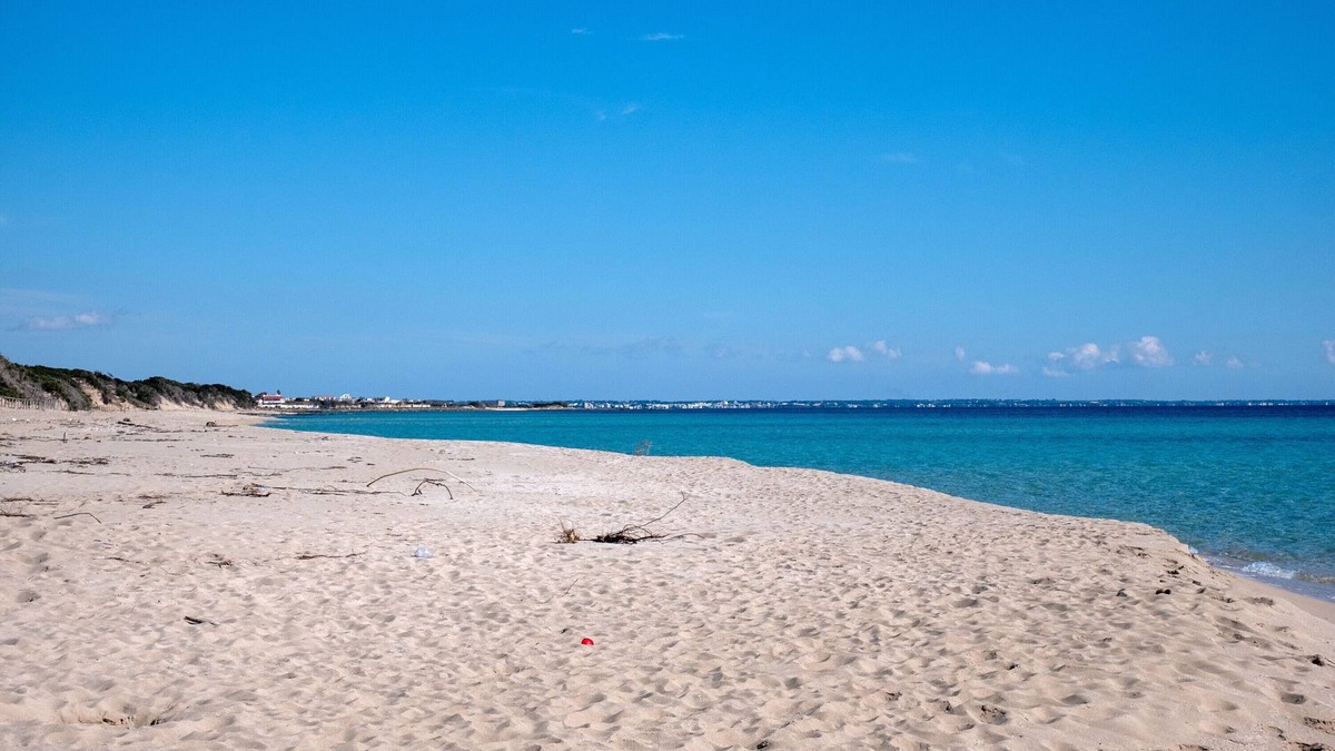 Punta Prosciutto Apartment | Apartment 'Villa Ada Azzurro' with Shared Terrace, Wi-Fi and Air Conditioning