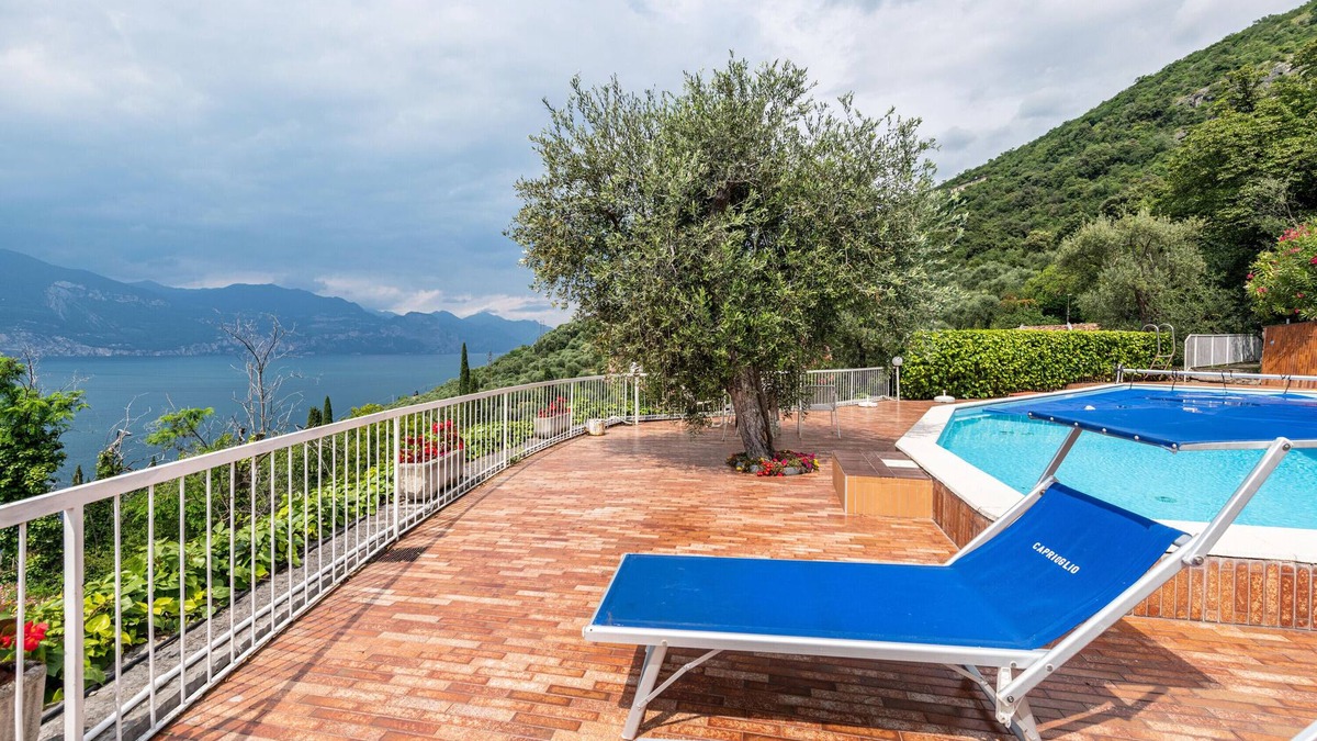 Pai Apartment | Apartment 'Villa Verde' with Lake View, Shared Pool and Air Conditioning