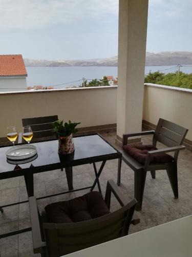 Karlobag Apartment | Apartment Villa Bijele Stijene