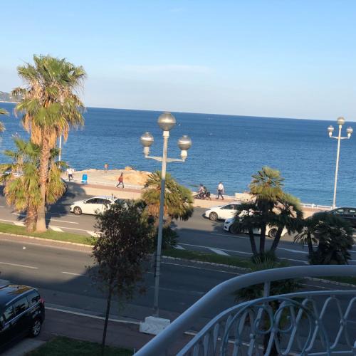 Fabron Apartment | Apartment Villa HenriIV