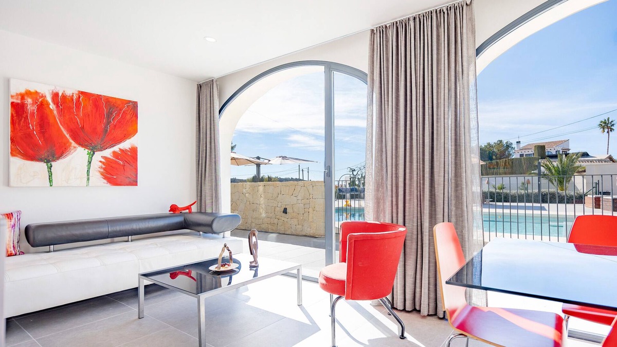 Aigues Apartment | Apartment 'Villa Hoy Tomate' with Mountain View, Wi-Fi and Air Conditioning