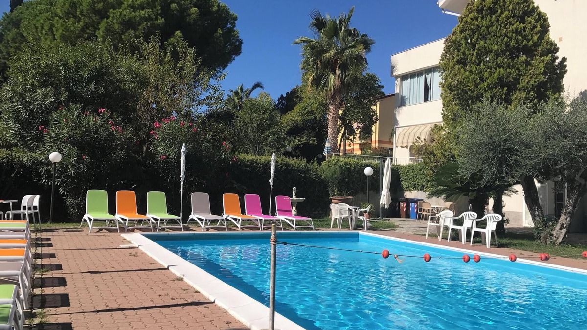 Loano Apartment | Apartment 'Villa Paola Bilo 4 Bis' near the sea with shared pool and Wi-Fi - pets allowed