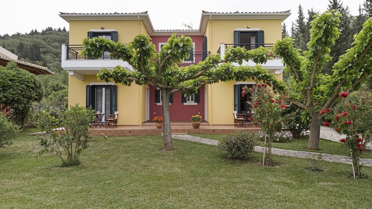 Spanochori Apartment | Apartment 'Villa Rita' with Shared Garden, Wi-Fi and Air Conditioning