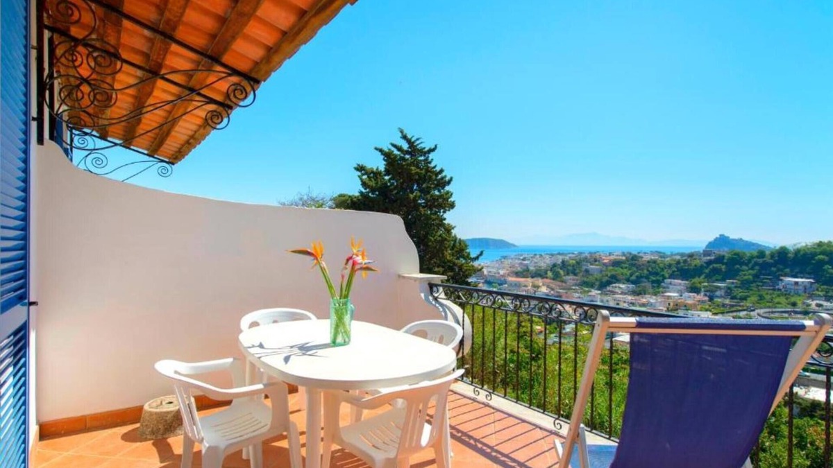 Ischia Porto Apartment | Apartment 'Vista Golfo' with Sea View, Private Terrace and Wi-Fi