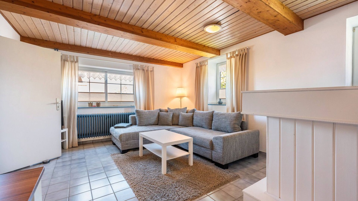 Emmelsbuell-Horsbuell Apartment | Apartment 'Westblick' with Shared Terrace, Shared Garden and Wi-Fi