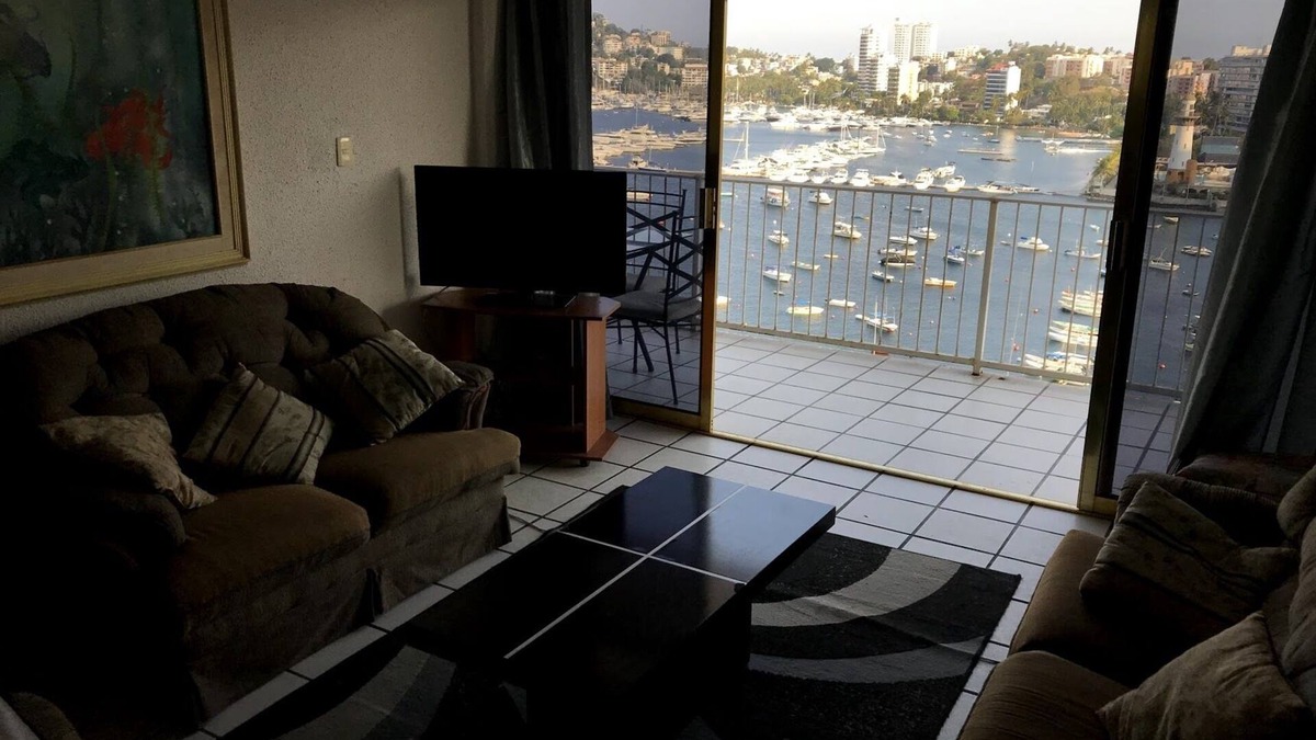 Las Playas Apartment | Apartment with Spectacular Bay View