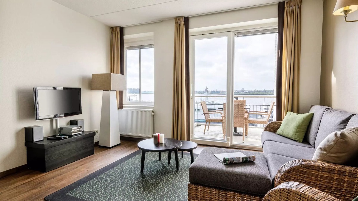 Zeewolde Apartment | Apartment Waterfront 4 People
