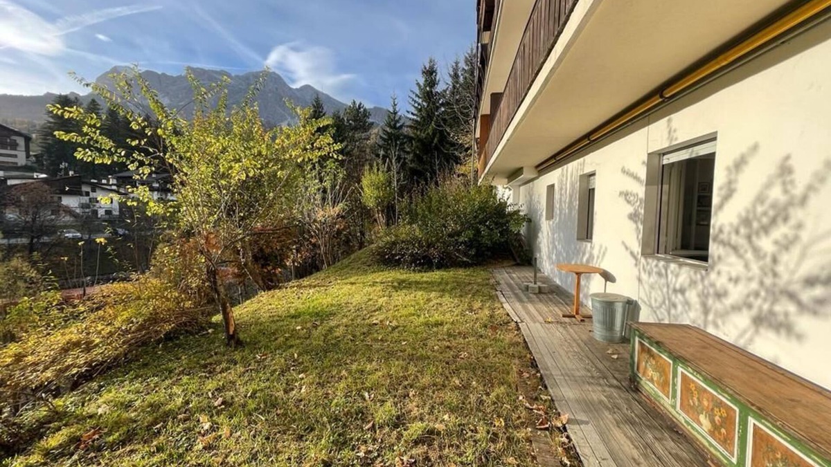 Cortina d'Ampezzo Historic Centre Apartment | Apartment with garden in Cortina.