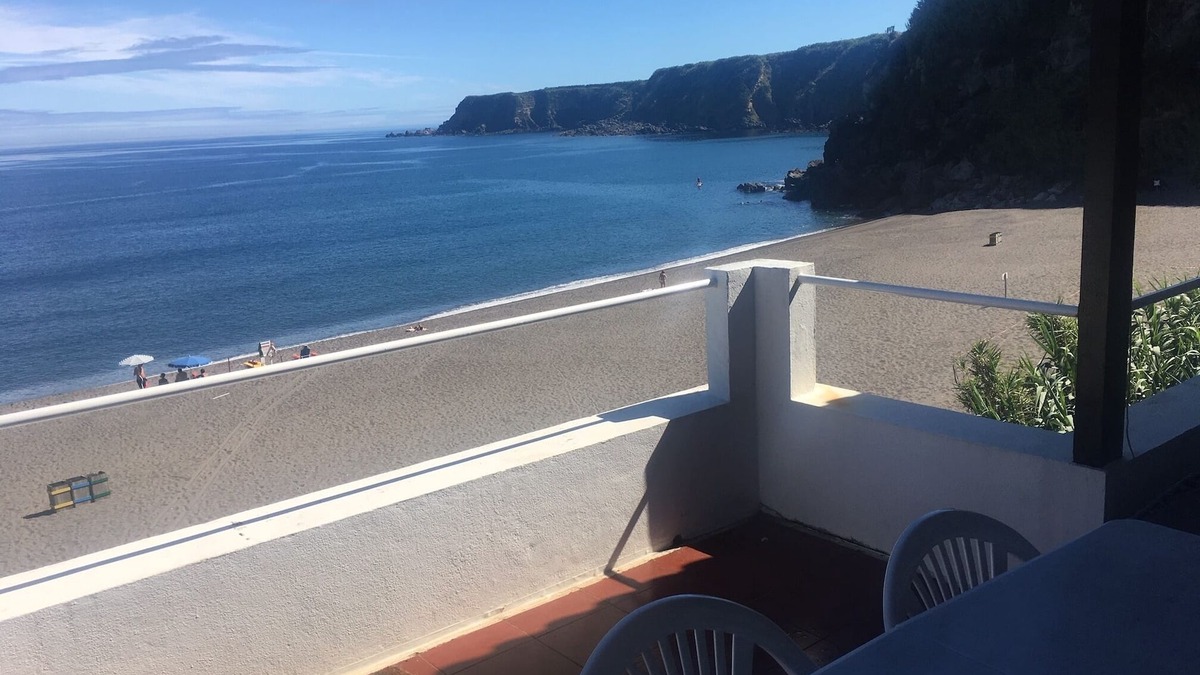 Ribeira Grande Apartment | Apartment with private access to the beach - Praia dos Moinhos