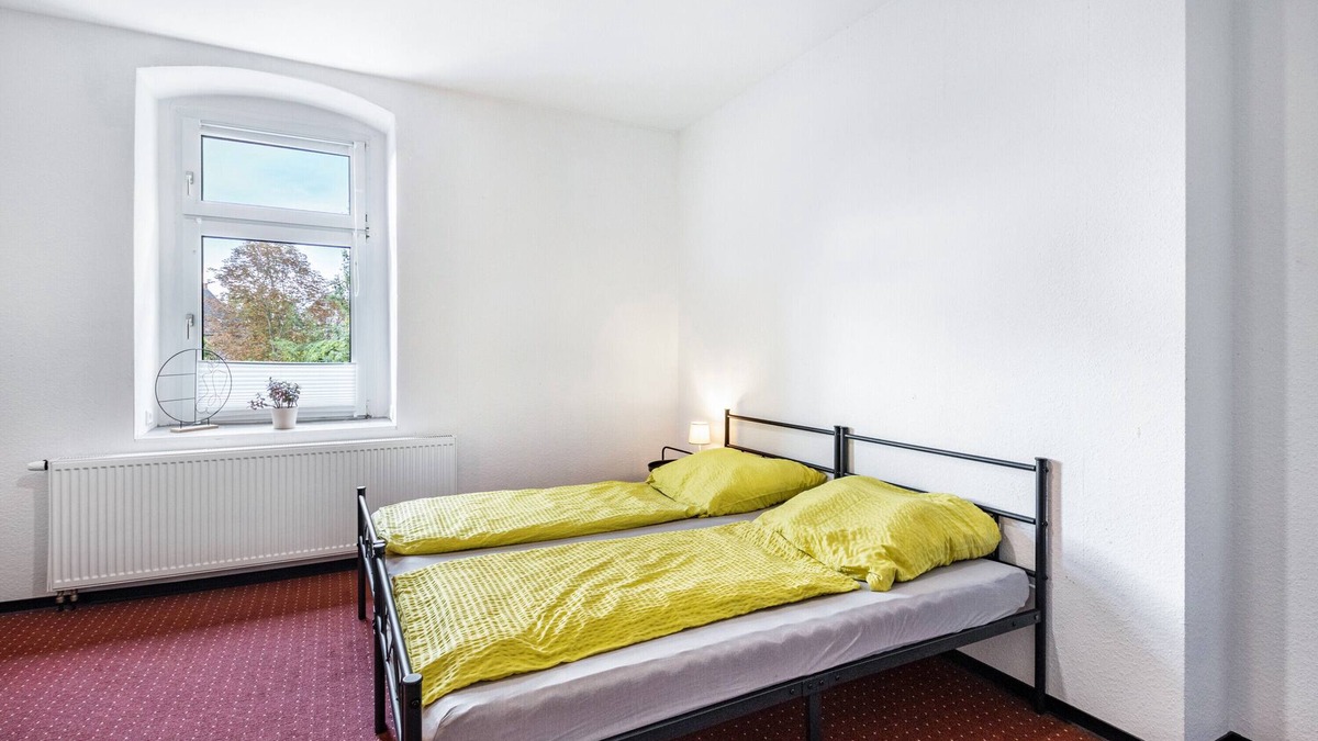 Osmarsleben Apartment | Apartment 'Wipperblick' with Private Garden and Wi-Fi