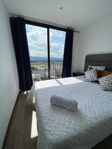 Chisec Apartment | Apartment with airport views