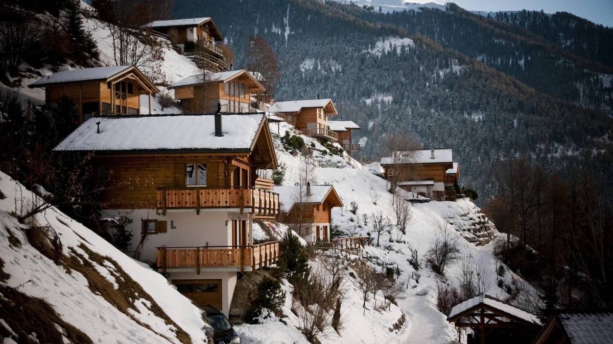 Sion Apartment | Apartment with balcony in Veysonnaz