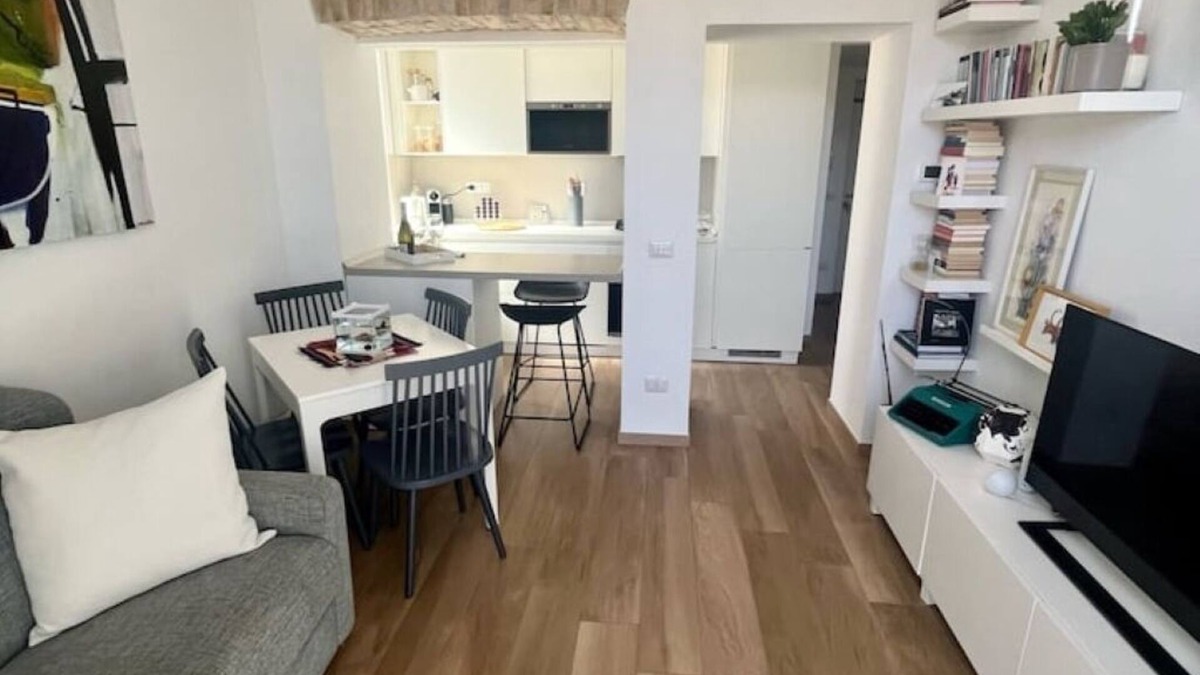 Monti Apartment | Apartment with balcony and comfort in the historic center of Rome - San Giovanni