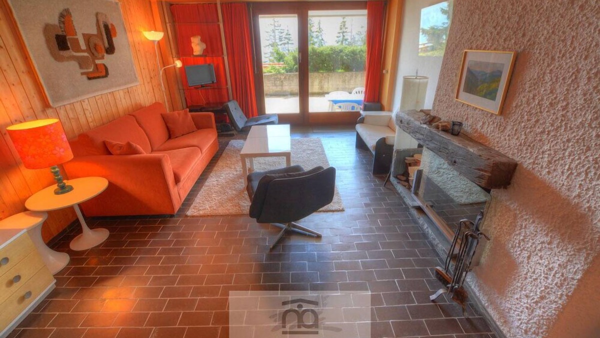Anzere Apartment | Apartment with entrance corridor, 1 bedroom with 4 single beds, 1 bathroom/WC and 1 separate WC. Liv