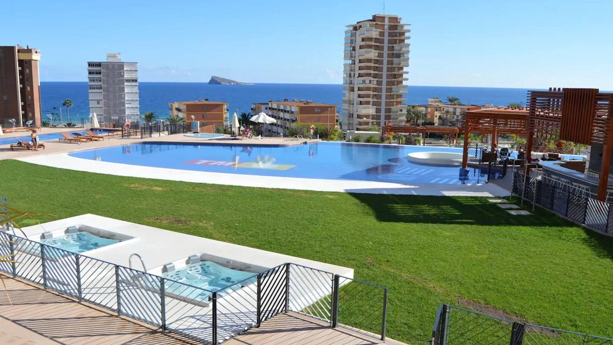 Cala Apartment | APARTMENT WITH FANTASTIC VIEWS TO THE BEACH TO THE SEA AND TO THE RESIDENTIAL COMPLEX