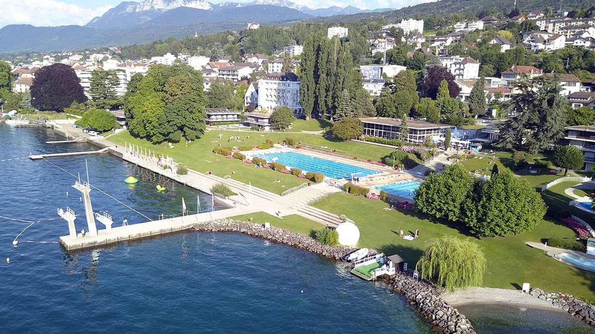 Evian-les-Bains Apartment | Apartment with pool and parking in Évian-les-Bains
