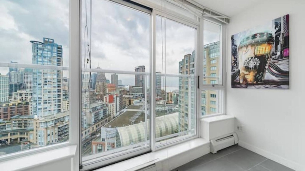 Central Apartment | Apartment with Free Parking and Swimming pool.