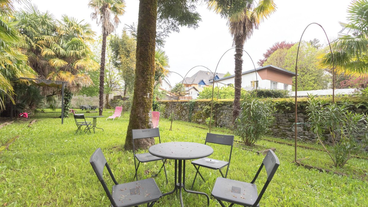 Lourdes Apartment | Apartment with Garden and Terrace in Lourdes, 2 People, Quiet and Well-Equipped