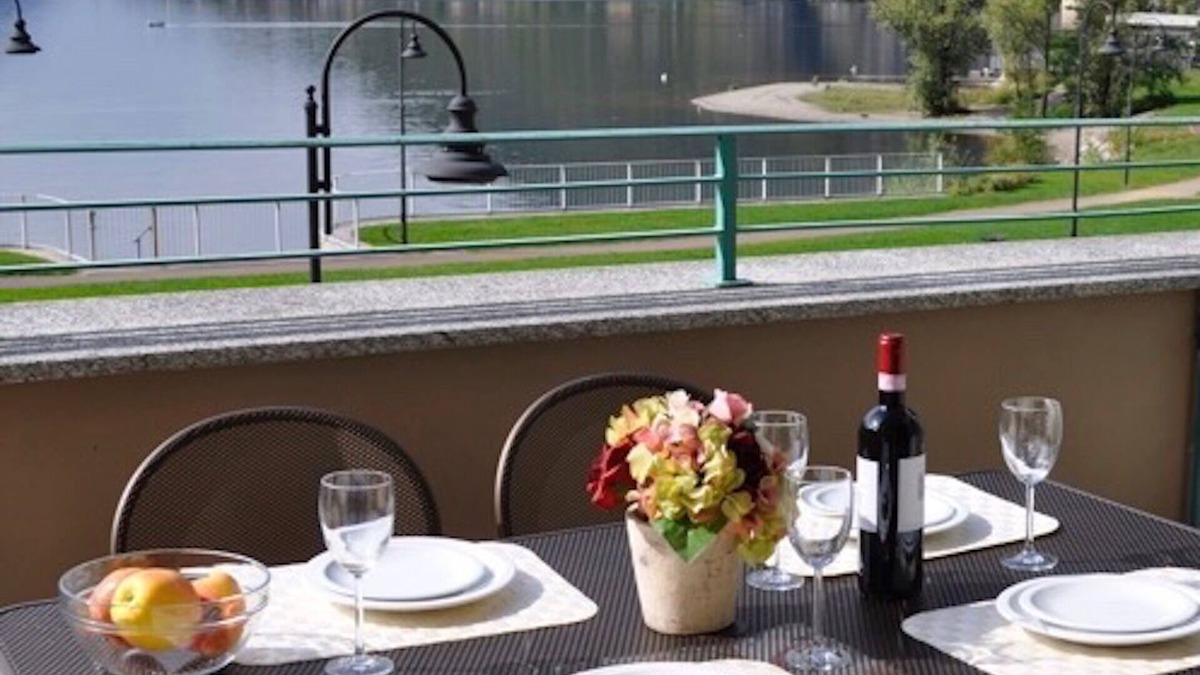 Porlezza Apartment | Apartment with lake view