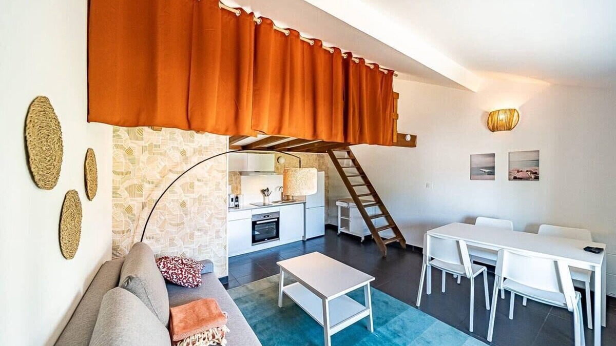 Cusset Apartment | Apartment with Mezzanine – Cusset District, Villeurbanne