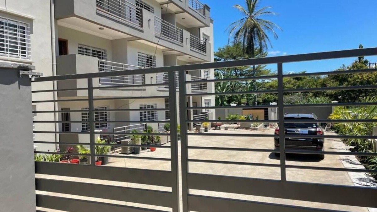 Buea Apartment | Apartment with Mountain View 1 - Akhard Hausnn