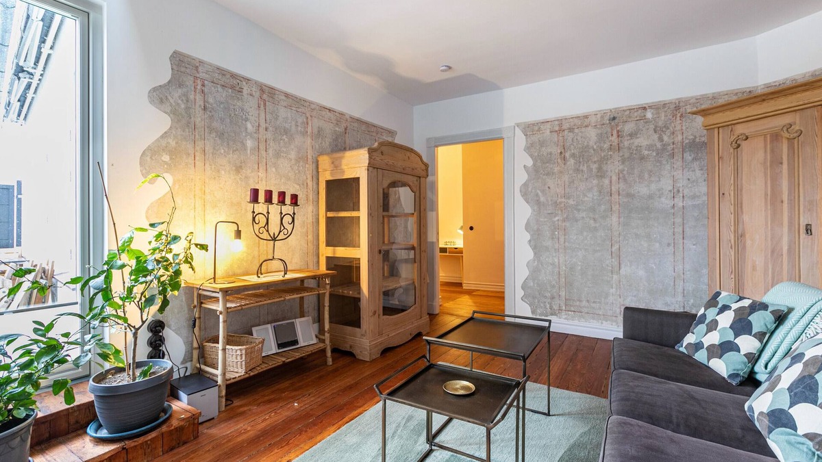 Garding Apartment | Apartment 'Wohnoase Im Denkmal' with Private Terrace, Balcony and Wi-Fi