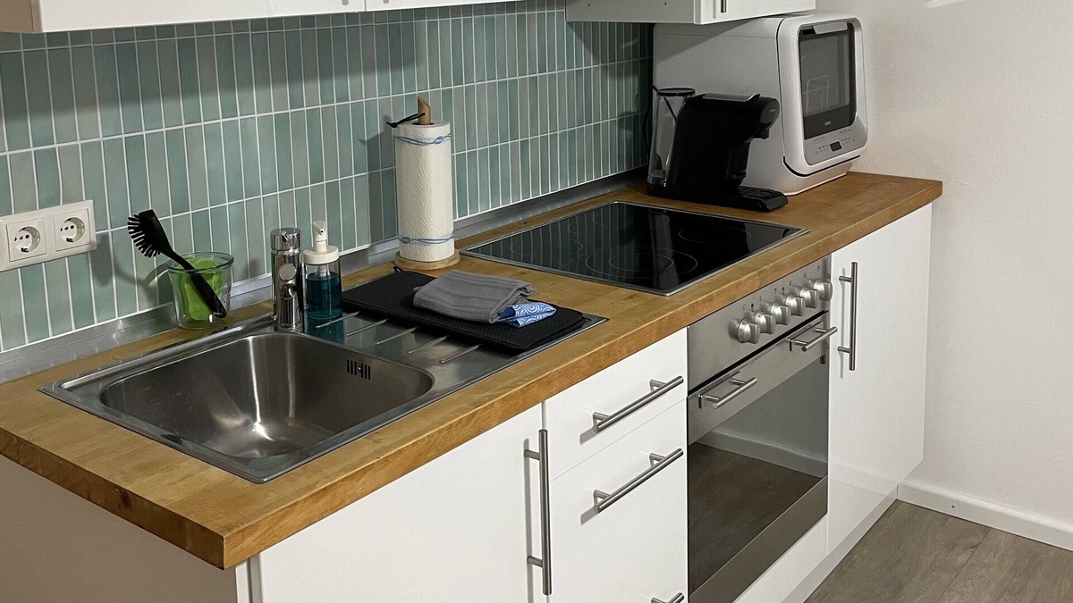 Ebersberg District Apartment | Apartment 'Wohnung Nähe München-Neu Renoviert' with Wi-Fi