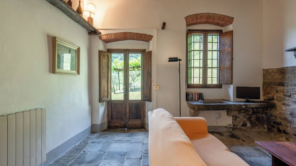 Pescia Apartment | Apartment 'Zano' with Mountain View, Shared Pool and Wi-Fi