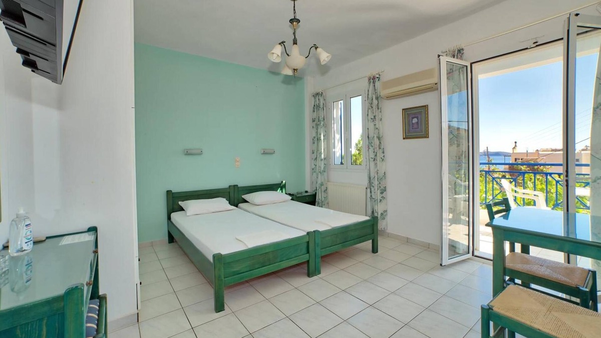 Kipri Apartment | Apartment 'Zefiros - Dusk Sea View' with Sea View, Wi-Fi and Air Conditioning