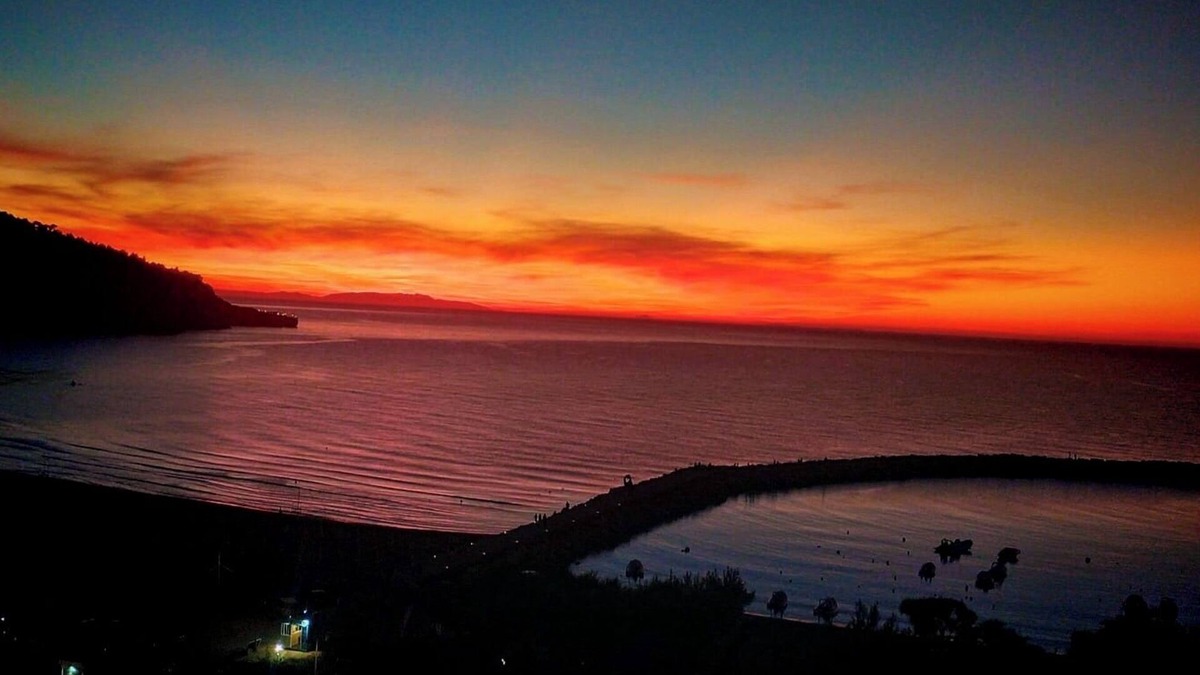 Peschici Condo | APARTMENTS 2 TWO-ROOM APARTMENTS 2 THREE-ROOM APARTMENTS EQUIPPED TERRACE OVERLOOKING THE BAY