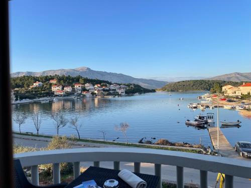 Lumbarda Apartment | APARTMENTS Ana by the SEA